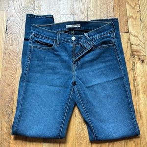 NWOT Levi’s 710 Super skinny jeans